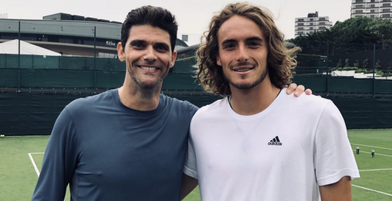 Tsitsipas termina ligação com antigo top 10 em vésperas de Roland Garros