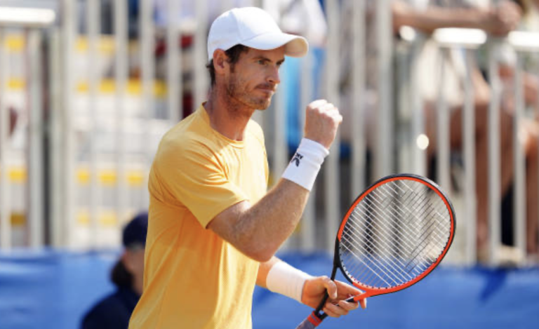 McEnroe fala das chances de Murray em Wimbledon e garante: «Inspirou-se em Djokovic»