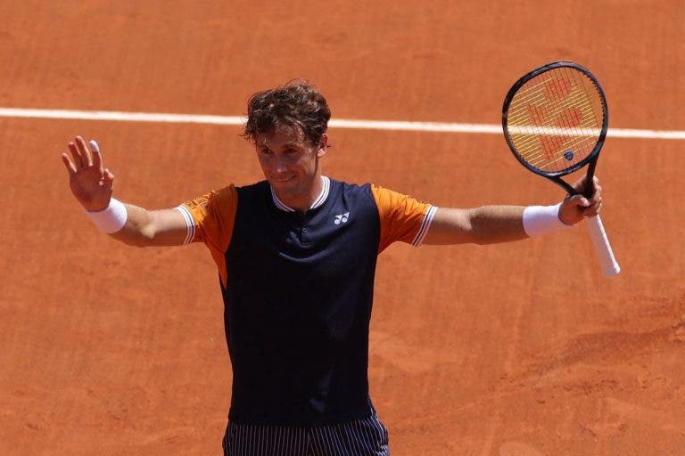Ruud segue para a terceira ronda e continua a acreditar em Roland Garros