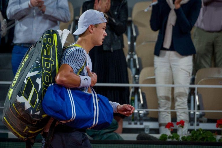 Rune recusa desculpas para justificar derrota com Ruud em Roland Garros