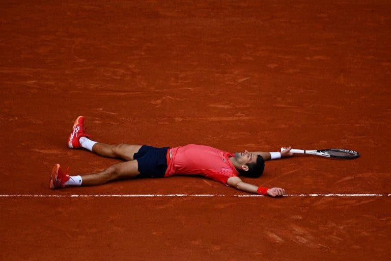 Meninos, ainda estou aqui. Djokovic conquista Roland Garros e reclama trono da história