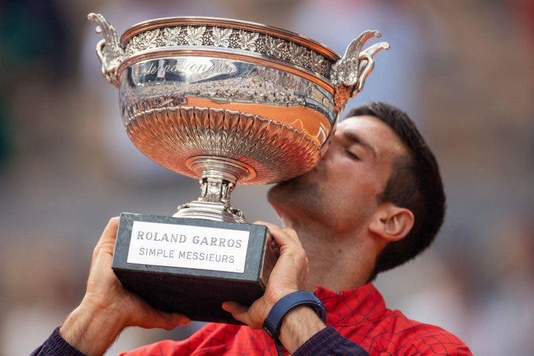 Djokovic deixa uma mensagem de inspiração aos mais jovens após conquistar Roland Garros