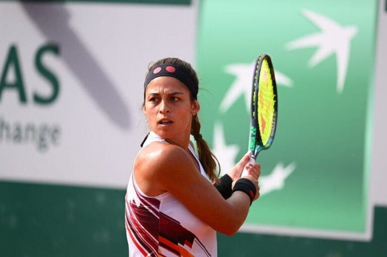 Carol Meligeni não é páreo para italiana na estreia do quali de Wimbledon