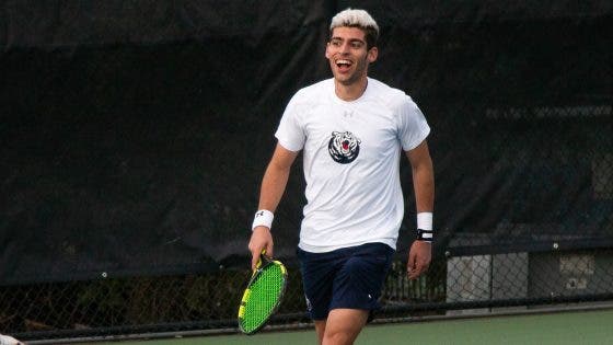 Tomás Luís continua em grande, bate mais um top 400 e avança no Algarve