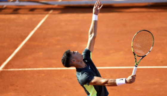 Alcaraz confessa-se cansado mas feliz por voltar à terra batida na Hopman Cup