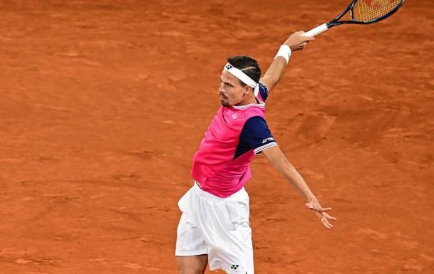 Altmaier arrasa Rublev e se classifica para as quartas em Hamburgo