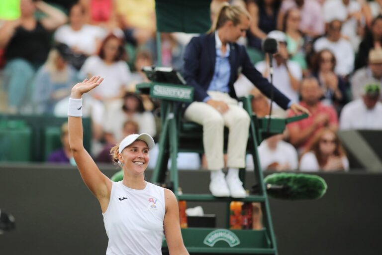 Saiba onde assistir Bia Haddad x Cirstea em Wimbledon ao vivo hoje