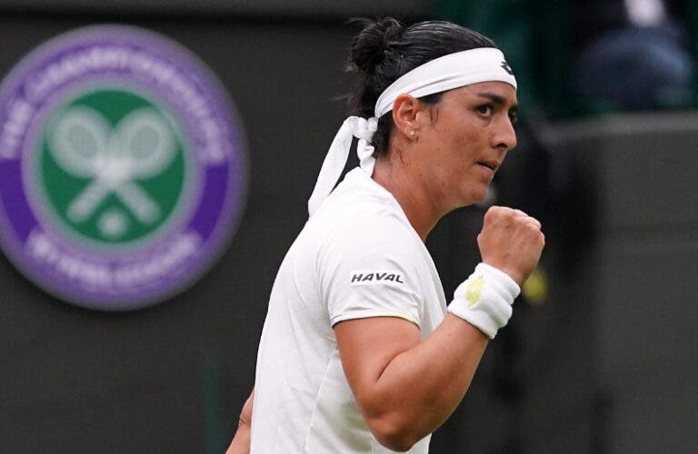 Jabeur inicia ataque a Wimbledon com vitória convincente