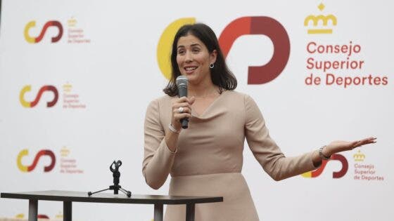 Muguruza arrisca e diz quem prefere entre Nadal e Alcaraz