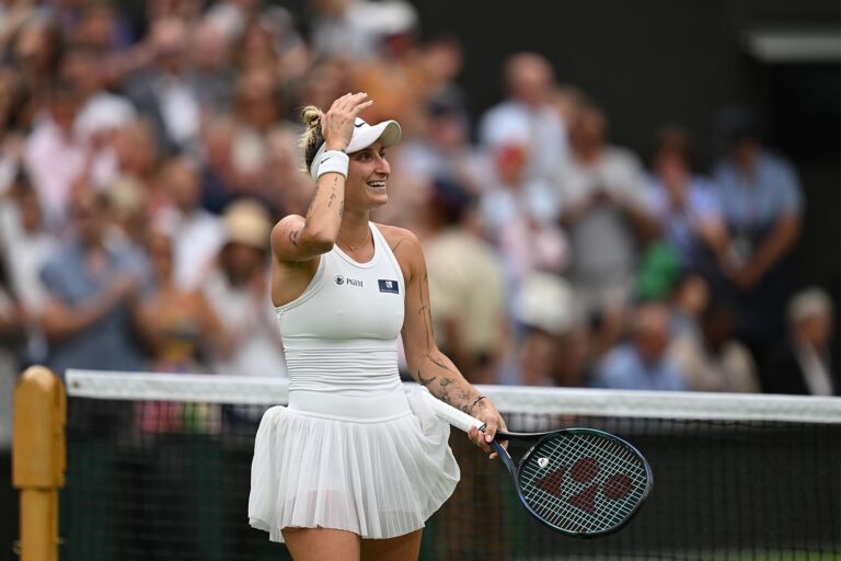Vondrousova faz o que ninguém conseguia em Wimbledon desde Billie Jean King em 1963
