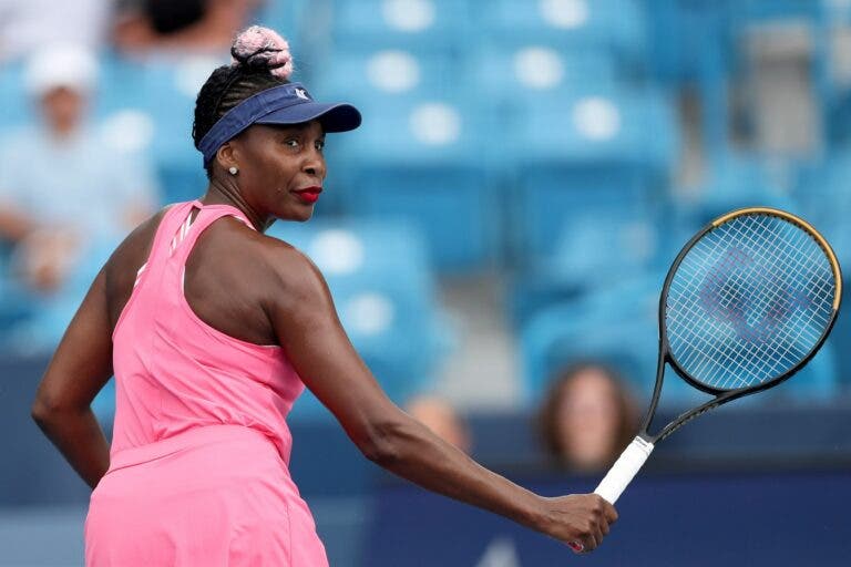 Mirra Andreeva, 16 anos, e Venus Williams, 43, vão defrontar-se em Cleveland