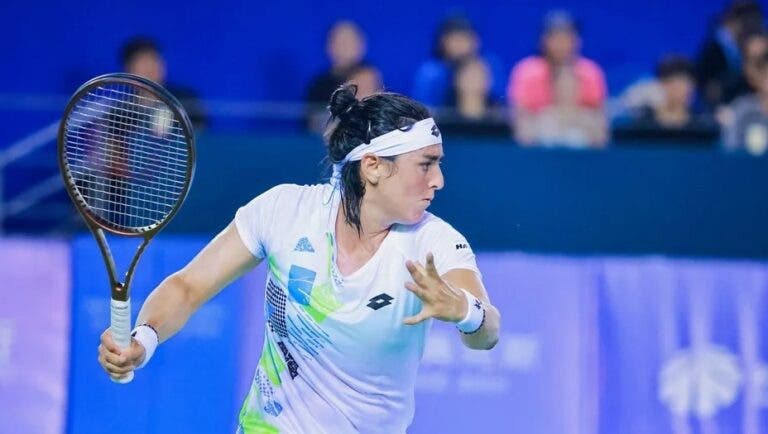 Jabeur desiste depois de avançar em Zhengzhou e lança alarmes para as WTA Finals