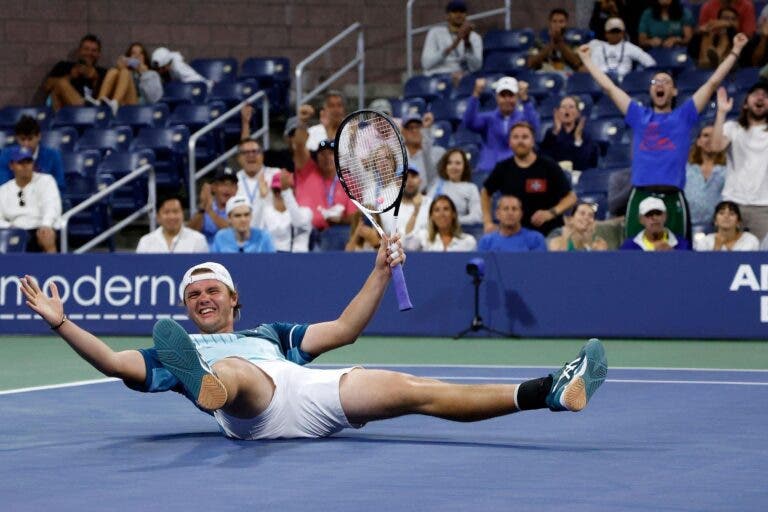 Stricker e Hijikata continuam a viver o sonho no US Open e estreiam-se em ‘oitavos’ num Grand Slam