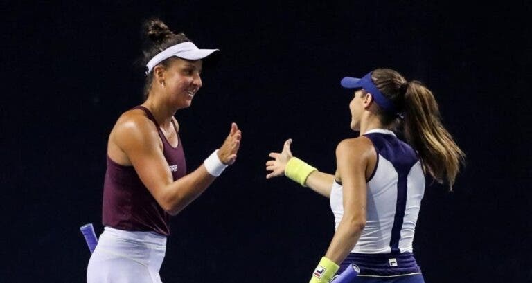 Ingrid Martins e Luisa Stefani surpreendem forte dupla e avançam às quartas no WTA 1000 de Pequim