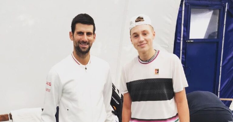 Djokovic está pagando todas as despesas de jovem sérvio que está perto do top 100