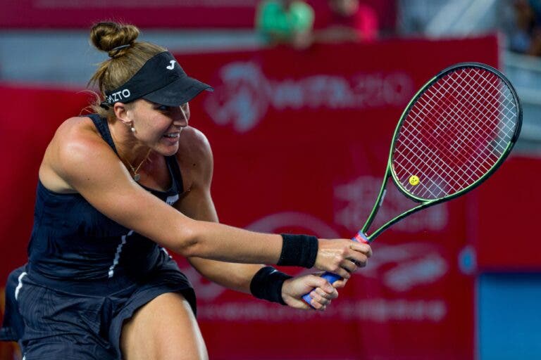 Ingrid Martins lamenta derrota nas quartas do WTA 500 de Zhengzhou