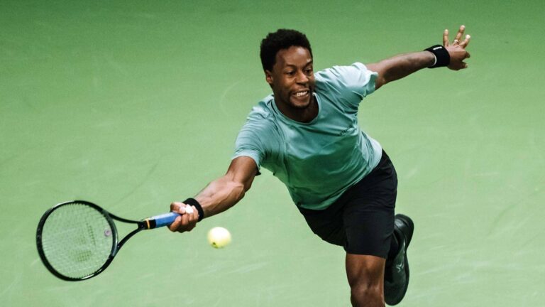 Monfils volta à uma quarta de final com nova vitória em Estocolmo