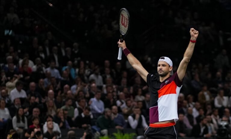 Dimitrov brilha rumo às semis em Paris e acaba com chances de Hurkacz de ir ao Finals