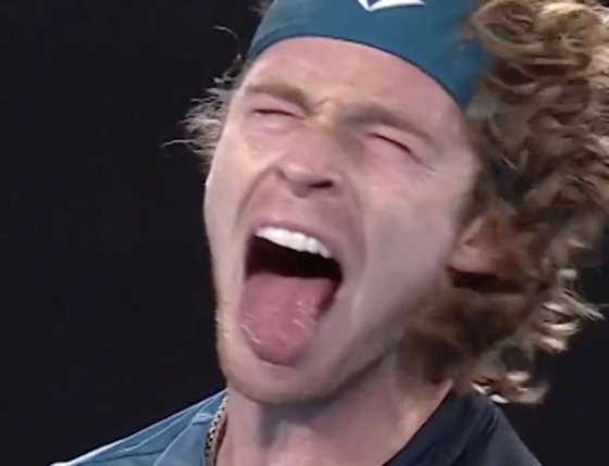 [VÍDEO] Australian Open brinca com festejo louco de Rublev ao som de… Beethoven