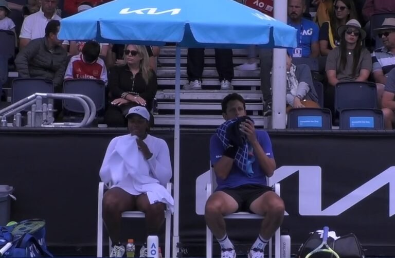 Nas duplas mistas, Marcelo Melo desperdiça oportunidades e cai na estreia do Australian Open