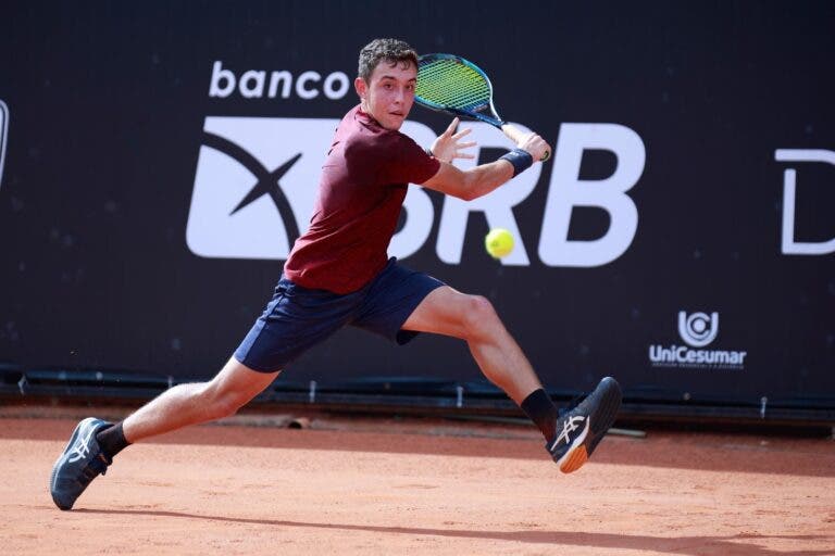 Brasileiro Enzo Kohlmann, 17 anos, estreia em Slams no Australian Open