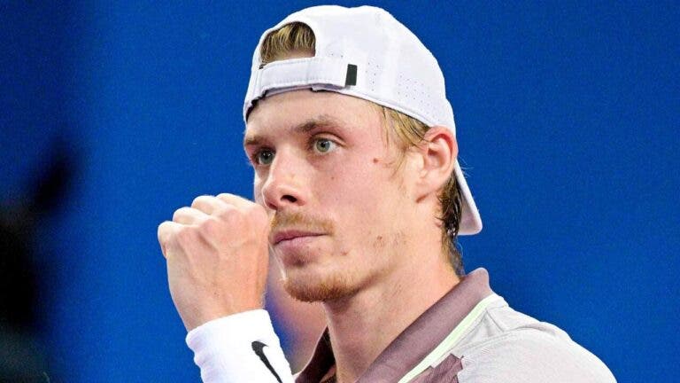 Shapovalov avança no qualifying de Xangai, Coric cai frente ao número 352 do Mundo