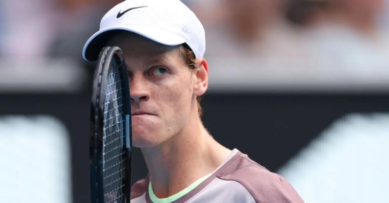Sinner desiste do seu primeiro torneio pós-Australian Open e post a revelá-lo gera críticas