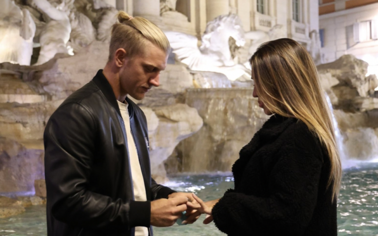 Davidovich Fokina pede namorada em casamento em local icónico de Roma