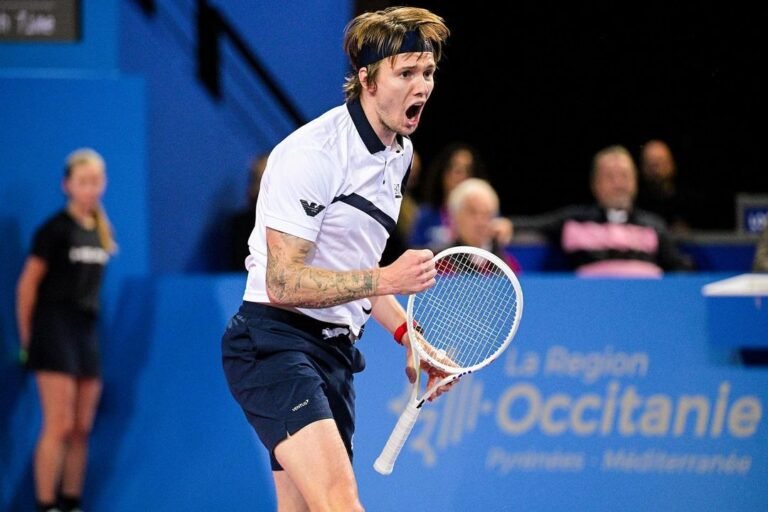 Bublik bate Coric na final em Montpellier e garante melhor ranking da carreira