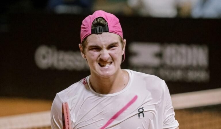 Saiba onde assistir João Fonseca x Gustavo Heide na final do Challenger de Assunção ao vivo hoje