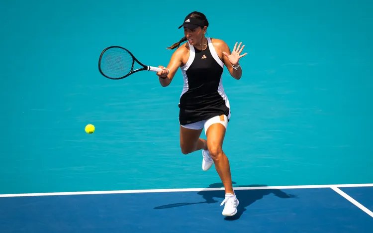 Pegula, Collins e Paolini seguem firmes para a terceira rodada de Miami