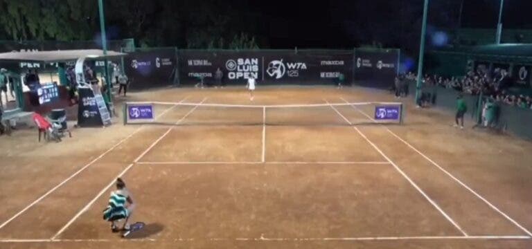 Surreal: Romena vence encontro de 4 horas e 15 minutos em WTA 125 no México