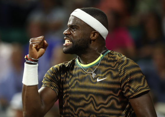 Tiafoe sai de armadilha com Evans em Almaty rumo aos décimos ‘quartos’ do ano