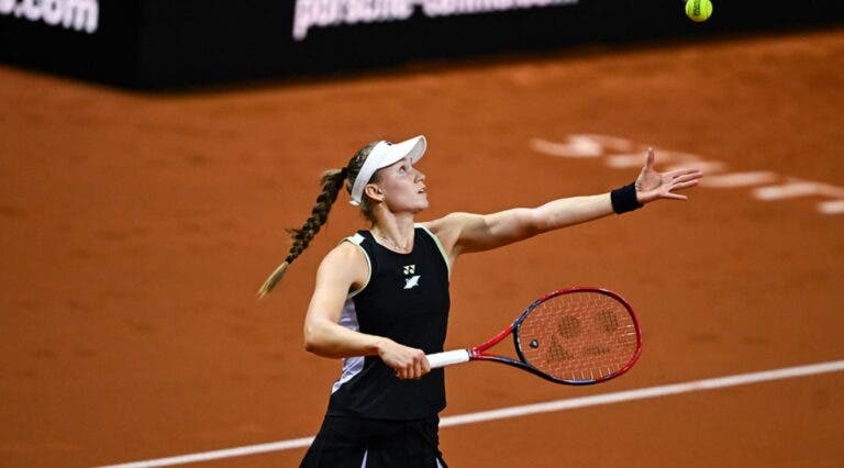 Race para as WTA Finals aquece: Rybakina morde calcanhares de Swiatek