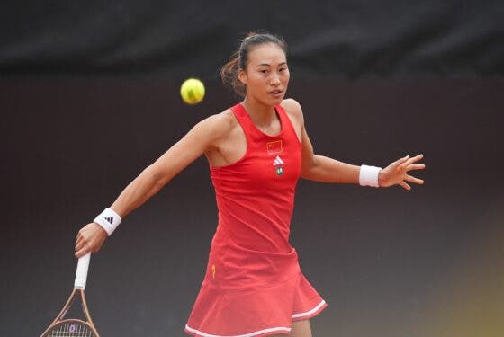 Zheng inicia temporada de terra batida com bom triunfo no fortíssimo torneio de Estugarda
