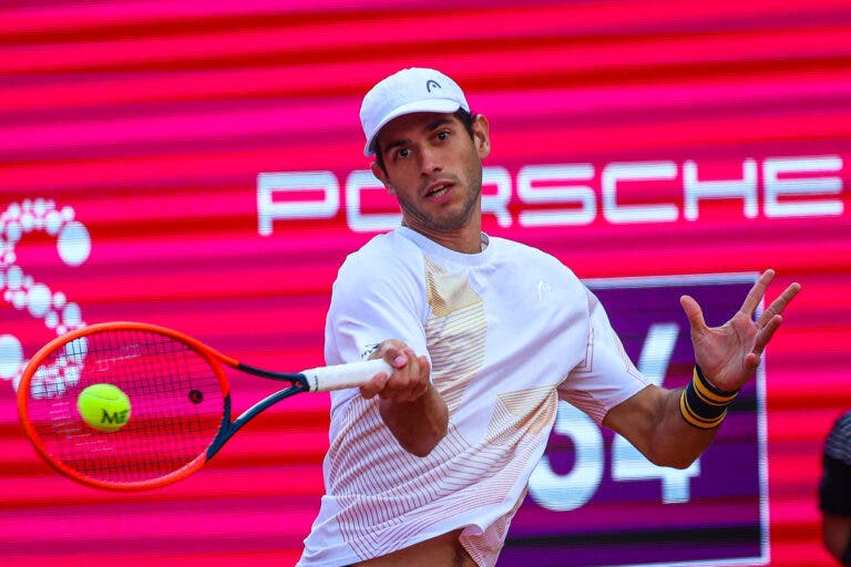 Nuno Borges estreia-se como cabeça-de-série num ATP e ‘apanha’ Wawrinka na 1.ª ronda em Bucareste