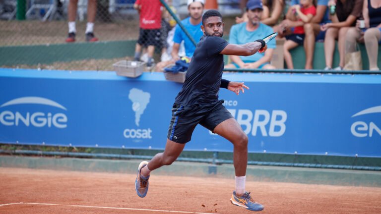 João Lucas Reis conquista maior vitória da carreira e está na decisão em Florianópolis