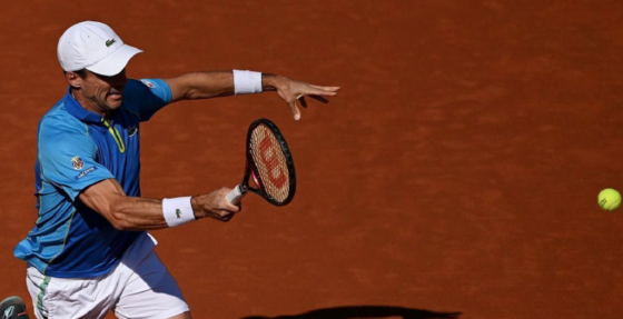 Bautista dá a volta rumo aos ‘oitavos’ em Barcelona, Davidovich ganha sem jogar