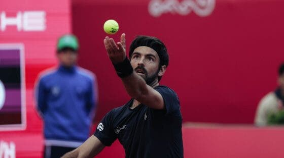 Gastão Elias fica pelos ‘quartos’ em Todi depois de batalha polémica