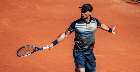 Fognini publica fotografia de quarto… minúsculo e ataca Madrid: «O que me estão a querer dizer?»