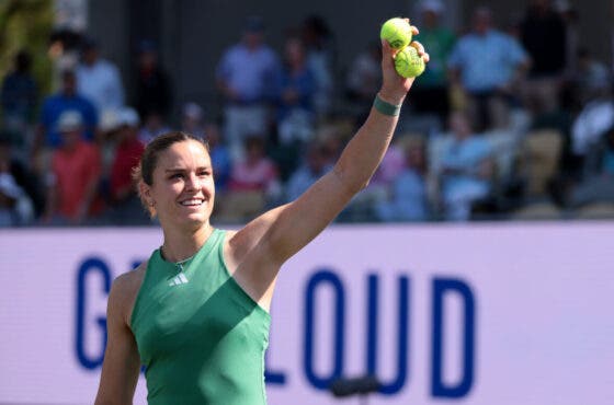 Sakkari segue em grande rumo aos ‘quartos’ em Charleston, Svitolina é despachada
