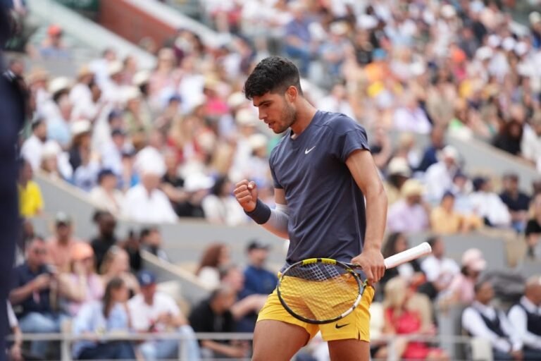 Saiba onde assistir Alcaraz x Korda em Roland Garros ao vivo hoje