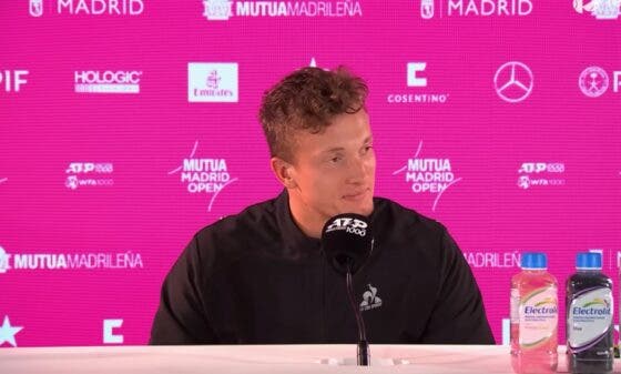 Lehecka brinca com o mentor Berdych: «Ele não se ri muito quando fala dos registos contra top 3»