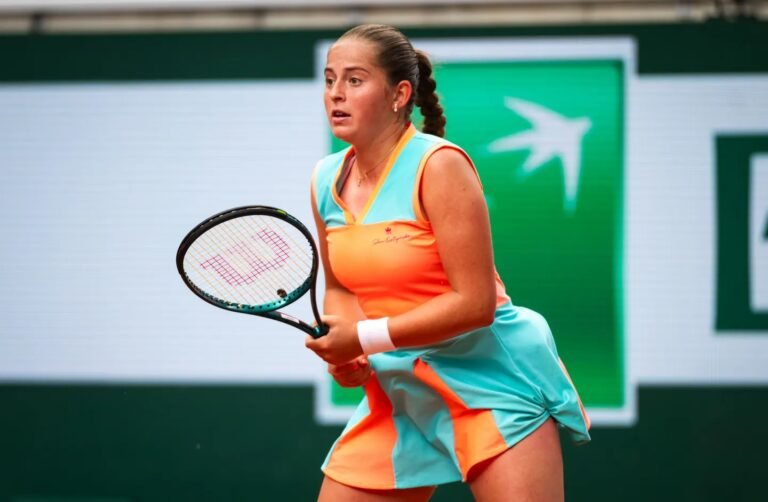 Cai mais uma: Ostapenko é derrotada na segunda rodada de Roland Garros