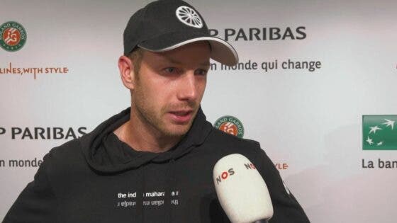 Van de Zandschulp considera retirada do ténis após derrota dura em Paris