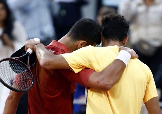 Cerundolo rendido a Djokovic: «Demonstrou o porquê de ser o melhor»