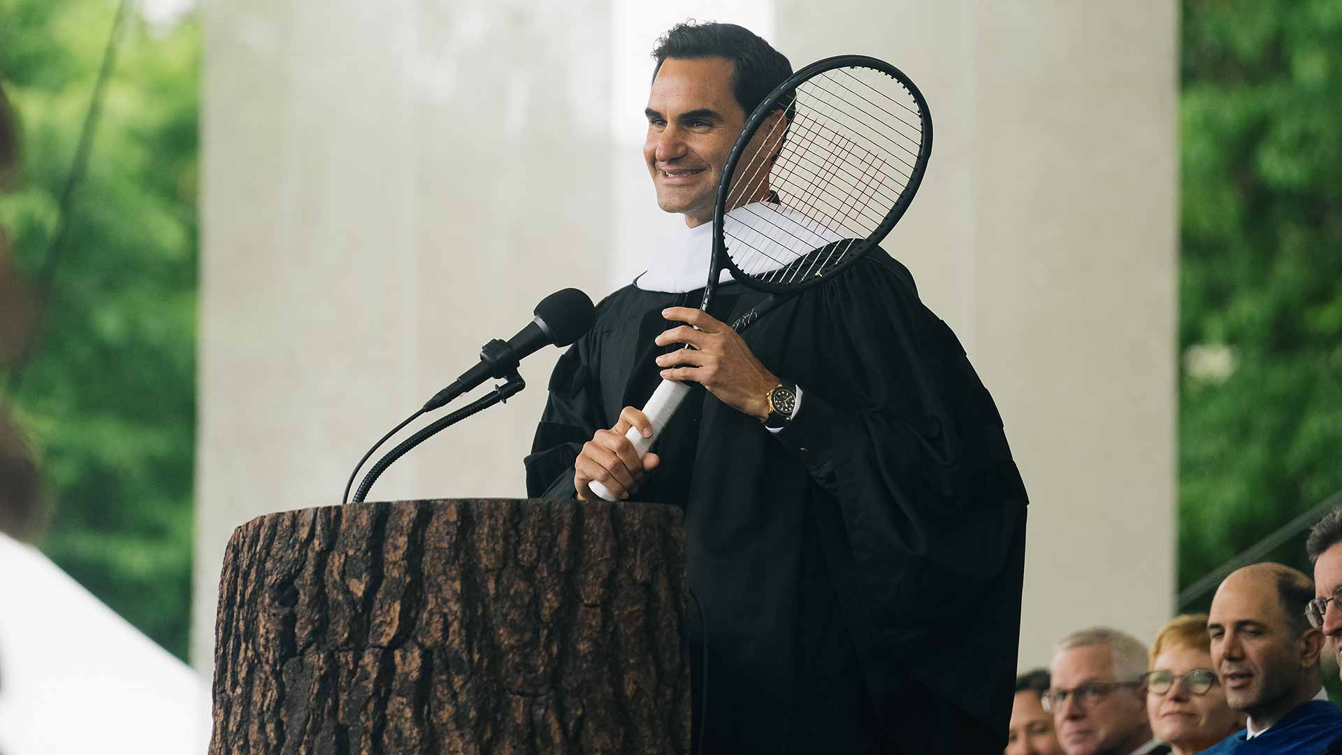 [VÍDEO] O arrepiante discurso de Federer na cerimónia de formatura de uma universidade nos EUA
