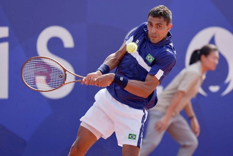 Thiago Monteiro cai para campeão do Rio Open na estreia em Paris 2024