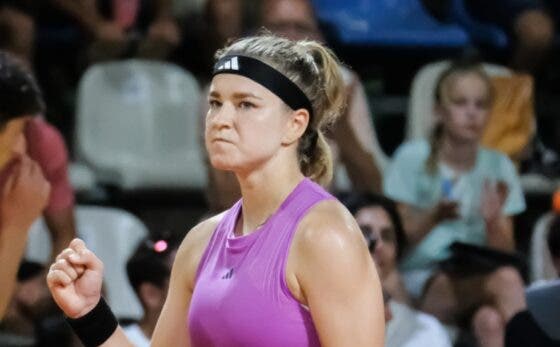 Muchova atropela campeã de 2022 e marca final de luxo com Zheng em Palermo