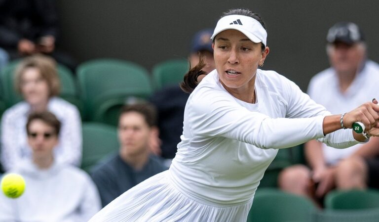 Pegula estreia em Wimbledon com vitória em 50 minutos